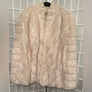 DENNIS BY DENNIS BASSO PLATINUM Elegant Cream Fur Cape Coat